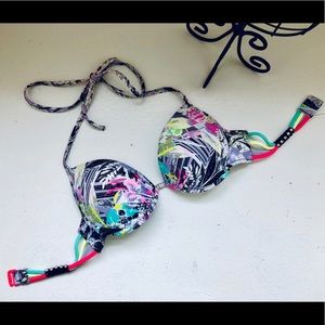Victoria’s Secret Swim Top Sz. 32B
